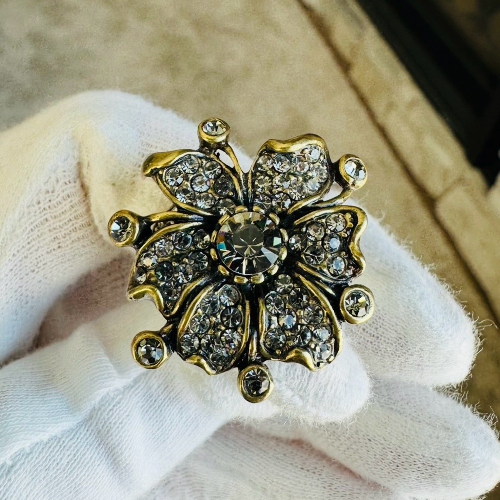 Heidi Daus Flower Ring Smoky Black Diamond Swarovski Crystals Size 10